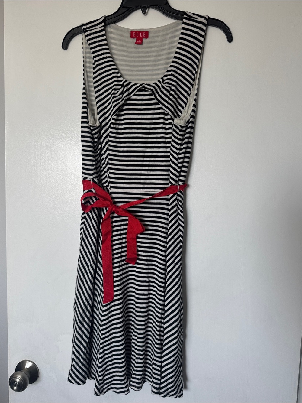 ELLE Black and White Striped Above the Knee Dress with Red Tie Belt Large